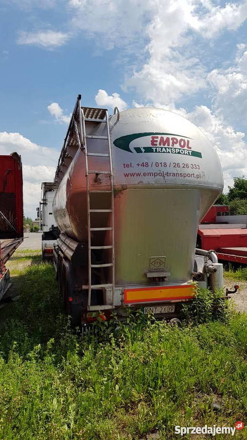 Naczepa FELDBINDER z przegrodą sprzedam