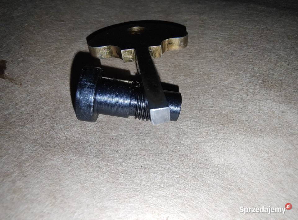 Kluczyk śrubka schowka baku zbiornika paliwa wielkopolskie Leszno