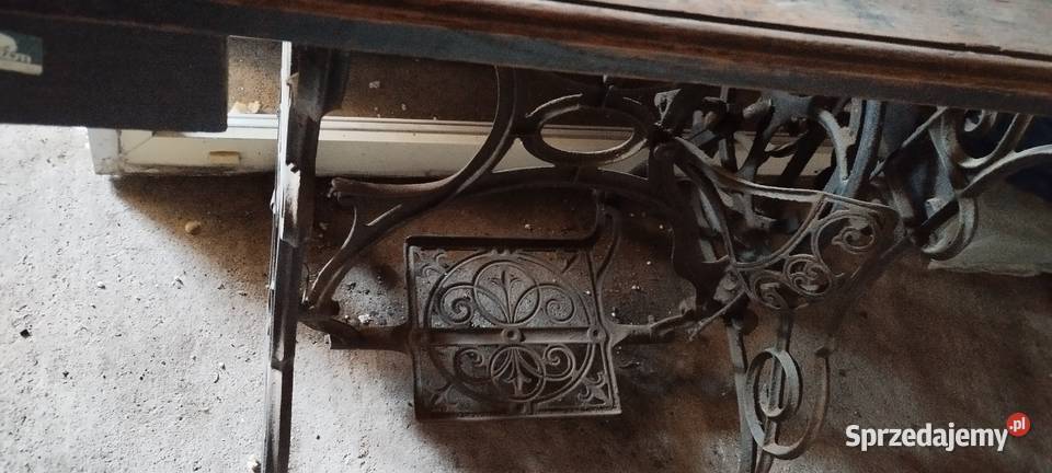 Stara Maszyna Singer plus stolik żeliwny Wolsztyn sprzedam