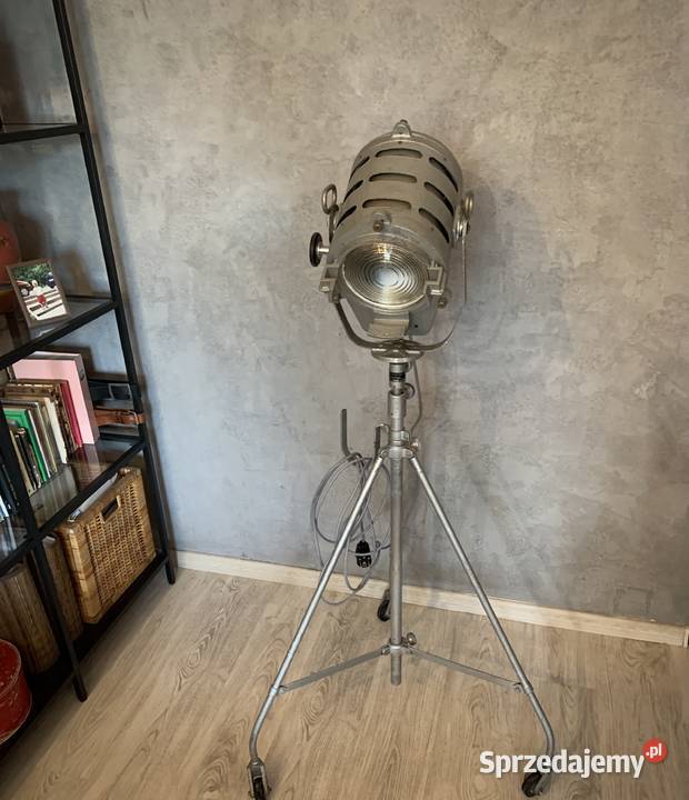 Lampa Spefika PRL teatralno filmowa loft 1963 R Fotele Poznań