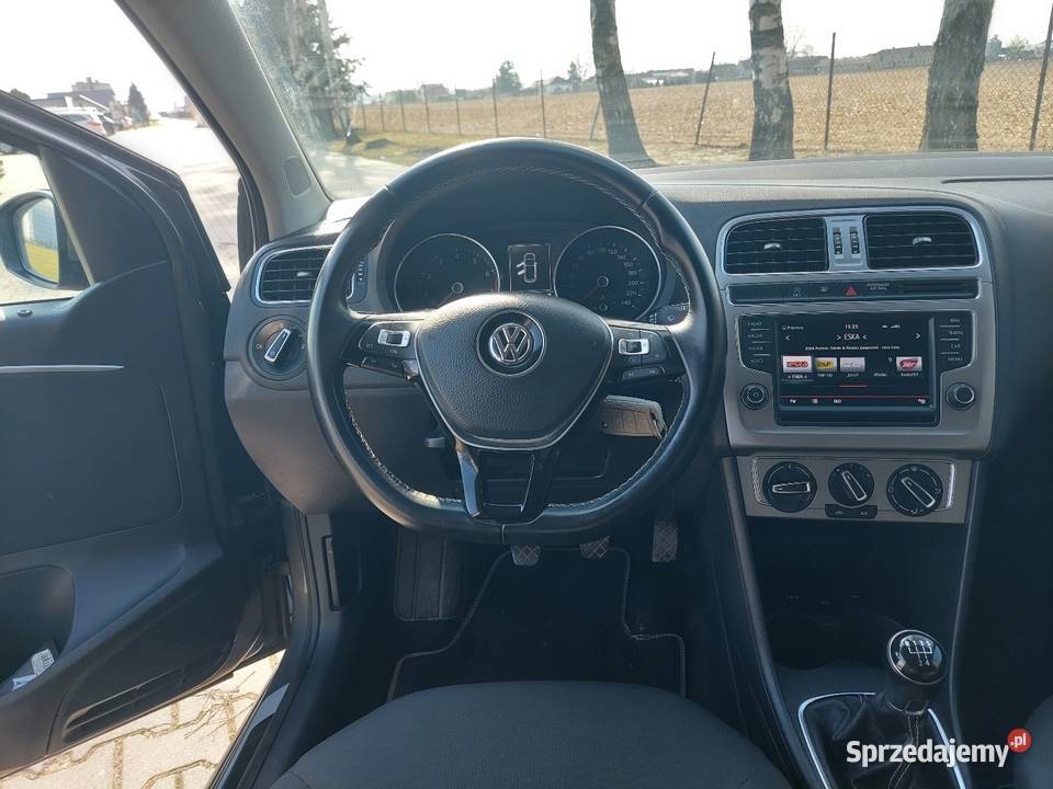 Volkswagen Polo 12 tsi lift klima alufelgi Polo Wronki