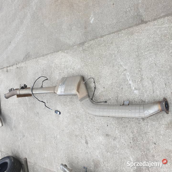 BMW 730LD G11 G12 30 KATALIZATOR WYDECH 10432421 Łochowice
