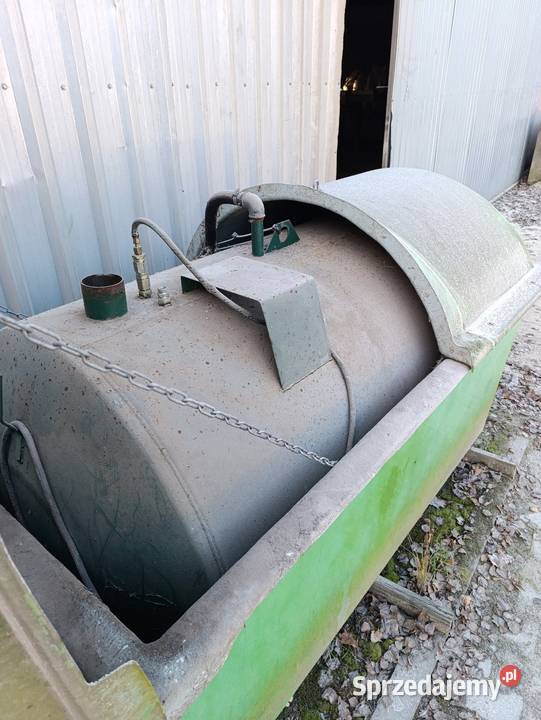 Zbiornik na ropę dystrybutor ON 1000L śląskie Czarny Las
