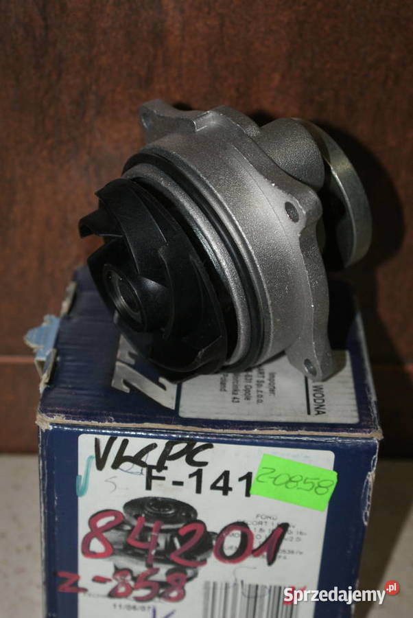F141 DOLZ POMPA WODY MAZDA FORD Pompa wodna osobowe Białobrzegi sprzedam