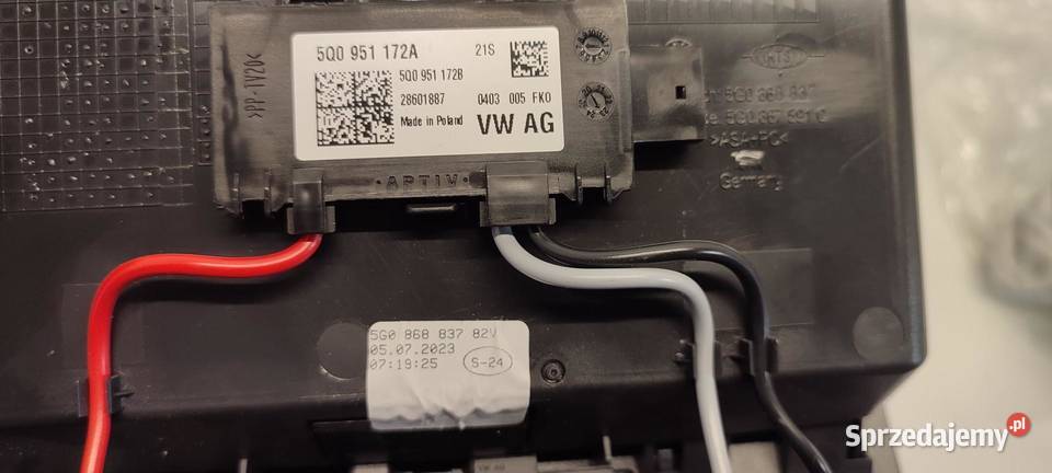VW TIGUAN II LAMPKA PODSUFITKI 5G0868837