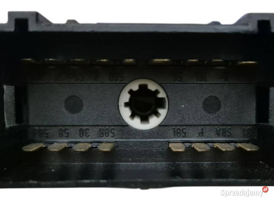 PRZEŁĄCZNIK WŁĄCZNIK ŚWIATEŁ PASSAT B5 FL BORA osobowe Działoszyce sprzedam