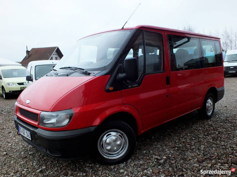 Ford czerwony