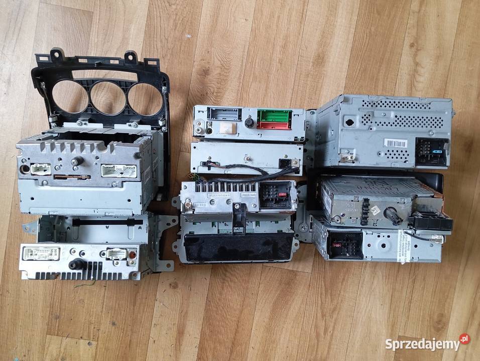 Zestaw radio 8 sztuk CD nawigacja SKODA RANAULT Wrocław