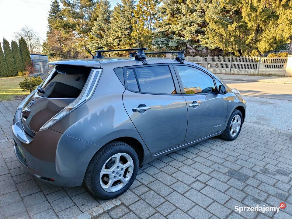 Nissan Leaf 24kWh Polift Pompa ciepła Klima aluminiowe felgi Leaf Paczków