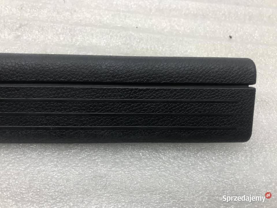 NAKŁADKA PROGU PRAWY TYŁ MERCEDES W204