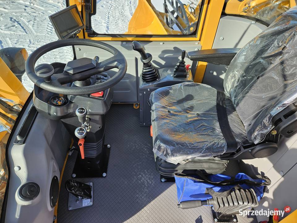 CTM 930 nowa ładowarka kołowa CTM 90 5000 lubelskie Parczew