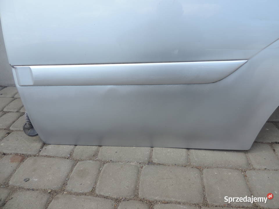 DRZWI LEWY TYŁ FORD FOCUS MK1 HB 5D KOLOR 08 małopolskie Nowy Sącz