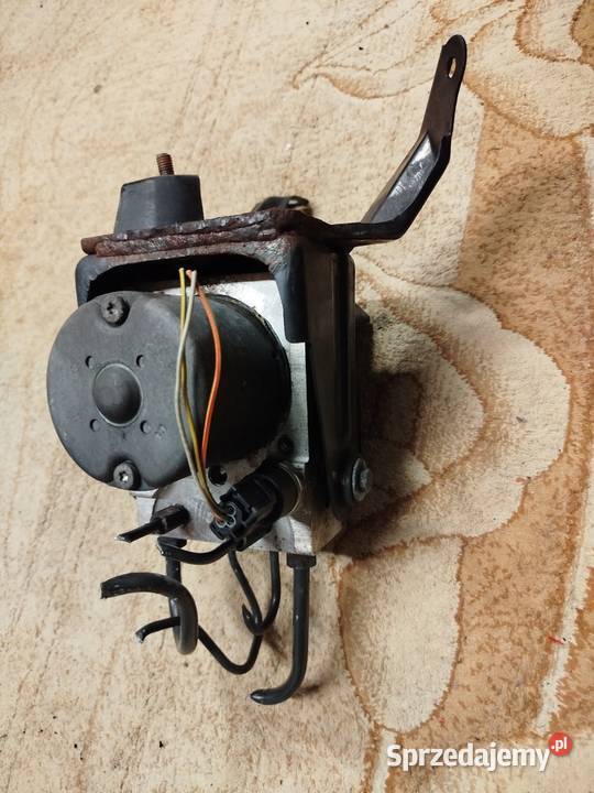 Pompa sterownik ABS Bosch Toyota Avensis T25