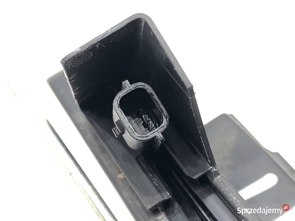 ZAMEK DRZWI LEWY PRZÓD DACIA DUSTER SUV