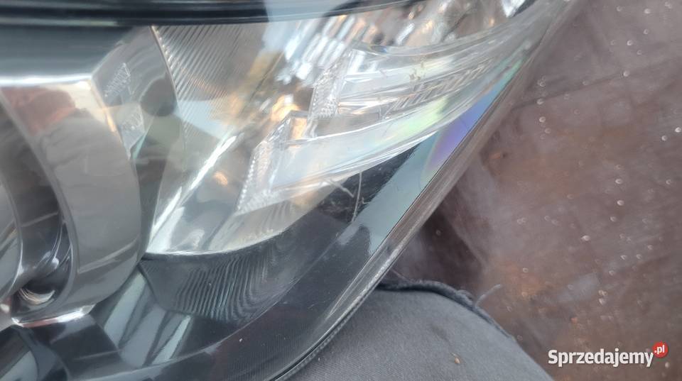 TOYOTA AURIS II LIFT REFLEKTOR LEWY LAMPA PRZÓD Ruda Śląska