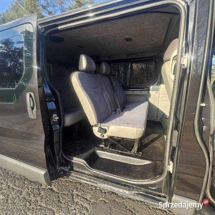 Renault Trafic 19 dCi 8 osób Klima Długie opłaty 4/5