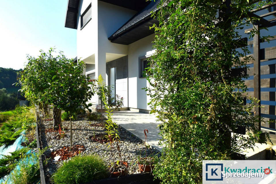 Dom wolnostojący Bóbrka 158m2