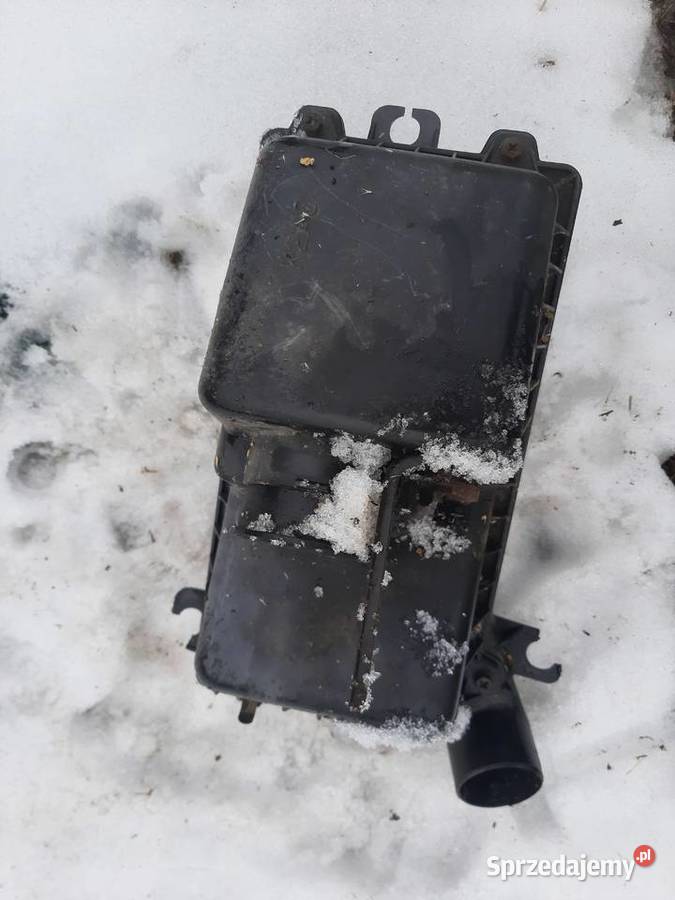Kia Shuma 1 18 16V obudowa filtra powietrza Ksawerów sprzedam