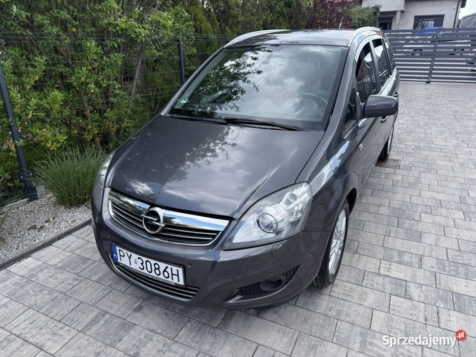 Opel Zafira KRAJOWA Bezwypadkowa Zadbana i garażowany Motoryzacja sprzedam