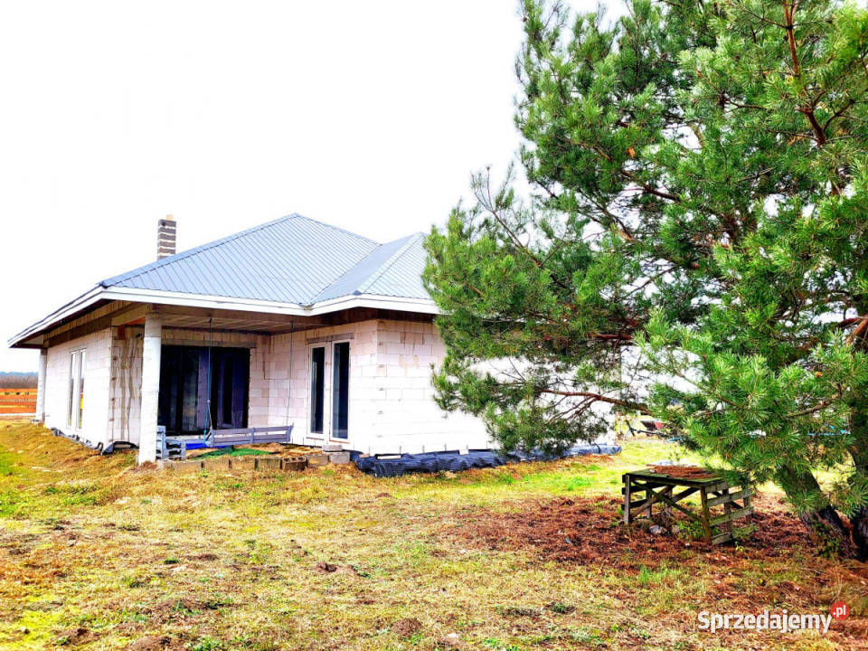 sprzedaży domu wolnostojącego 240m2 Krusze