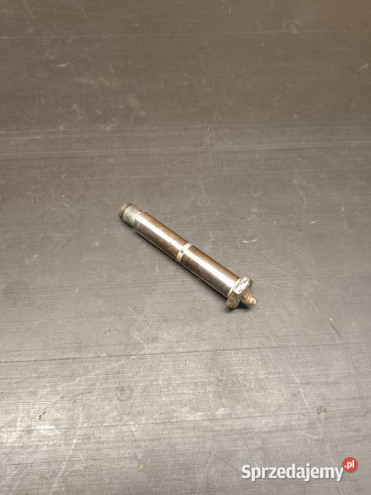 Śruba oś ośka kiwaka kołyski części Yamaha DT Gołaczewy