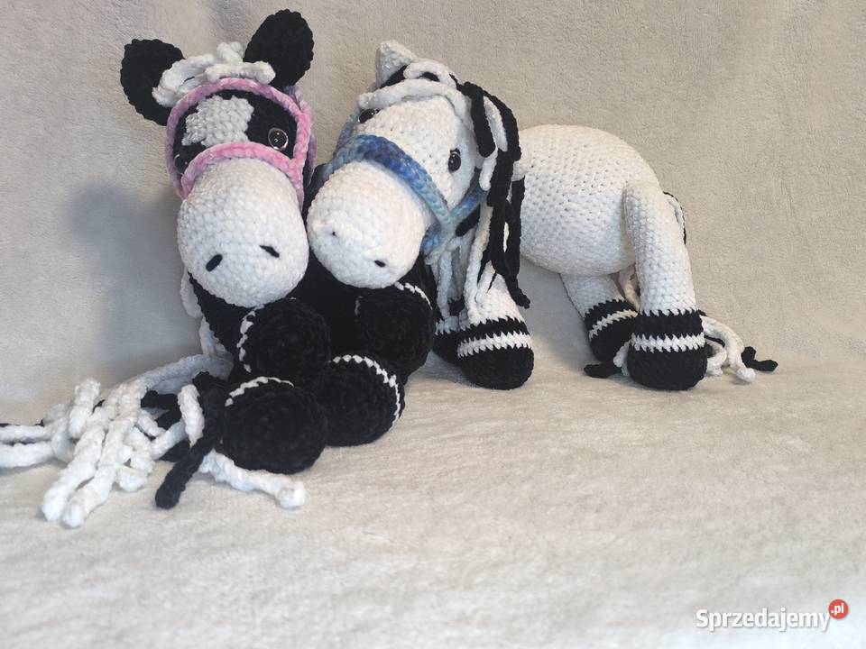 Maskotka Konik na Szydełku Handmade Amigurumi Parzniew