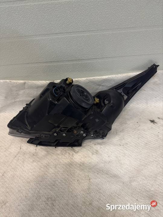 Lampa prawy przód Chevrolet Cruze J300 śląskie