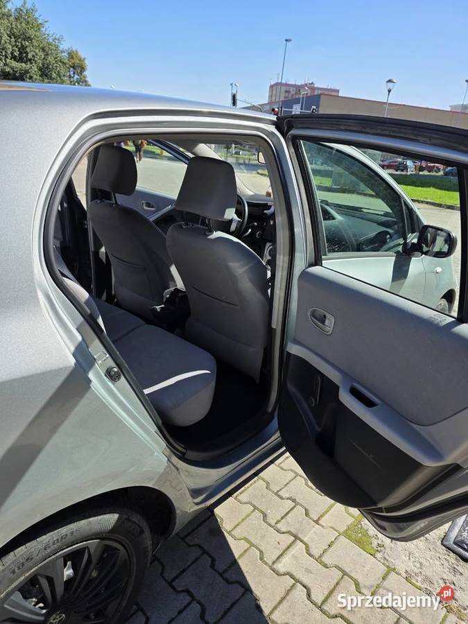 Toyota Yaris 13 Benzyna 2006 4/5