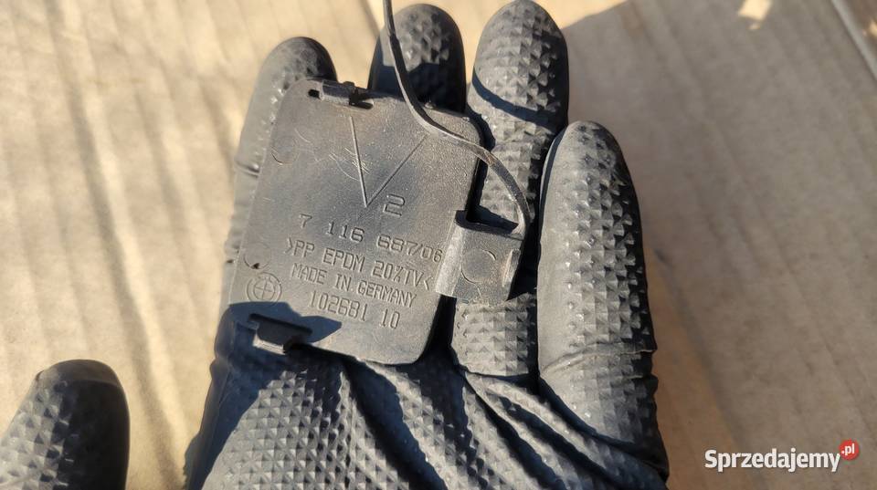 BMW 3 E90 E91 ZAŚLEPKA HAKA ZDERZAKA PRZÓD Ruda Śląska