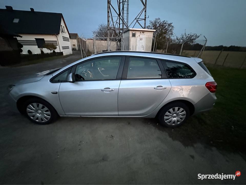 Opel astra 2011 r 17cdti nieuszkodzony Wydorowo