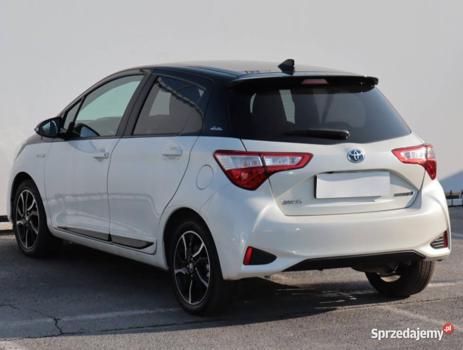 Toyota Yaris 15 Hybrid