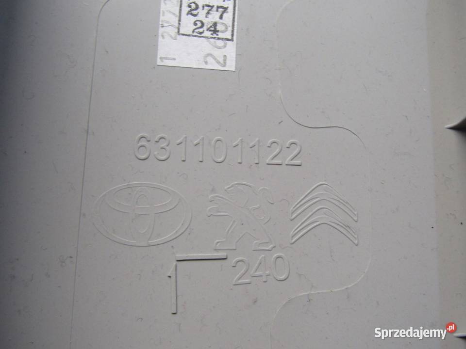 OSŁONA SŁUPKA LEWA POSZYCIE SŁUPKA LEWE 108 C1 Listwy