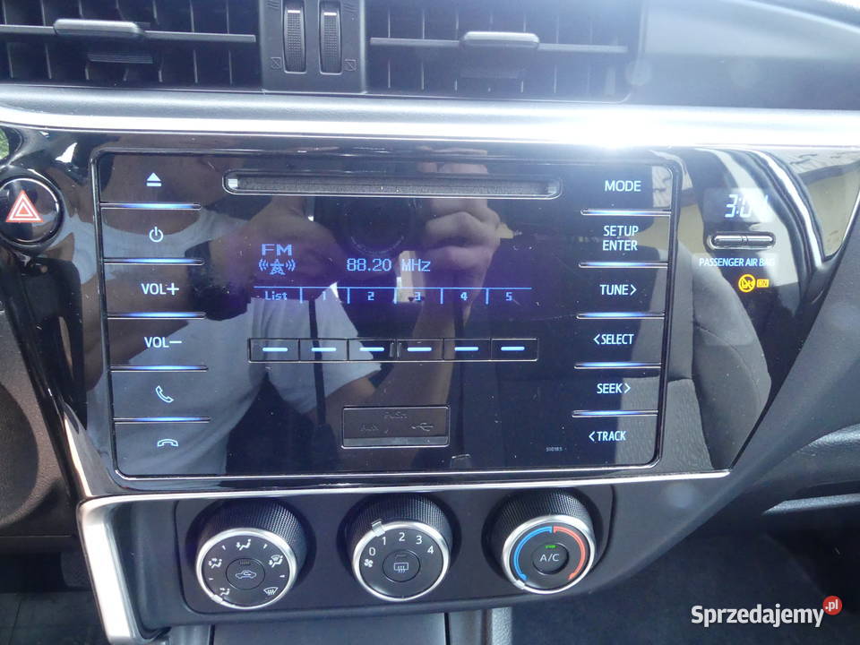 Corolla LIFT 20162017r 83 Salon benzyna Iwkowa