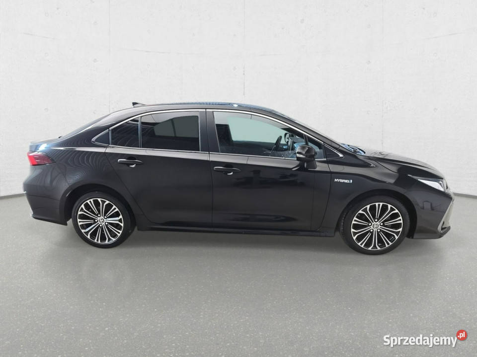 Toyota Corolla Seria E16 2012 czarny Motoryzacja Komorniki