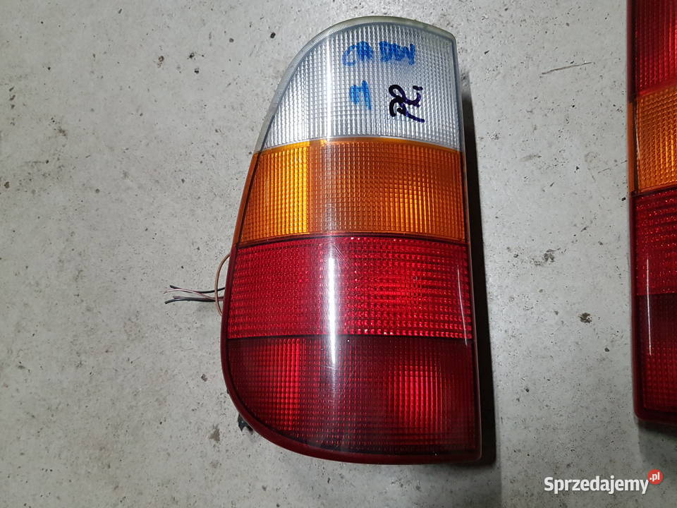 VW CADDY SEAT INCA 1999 LAMPA TYLNA LEWA PRAWA