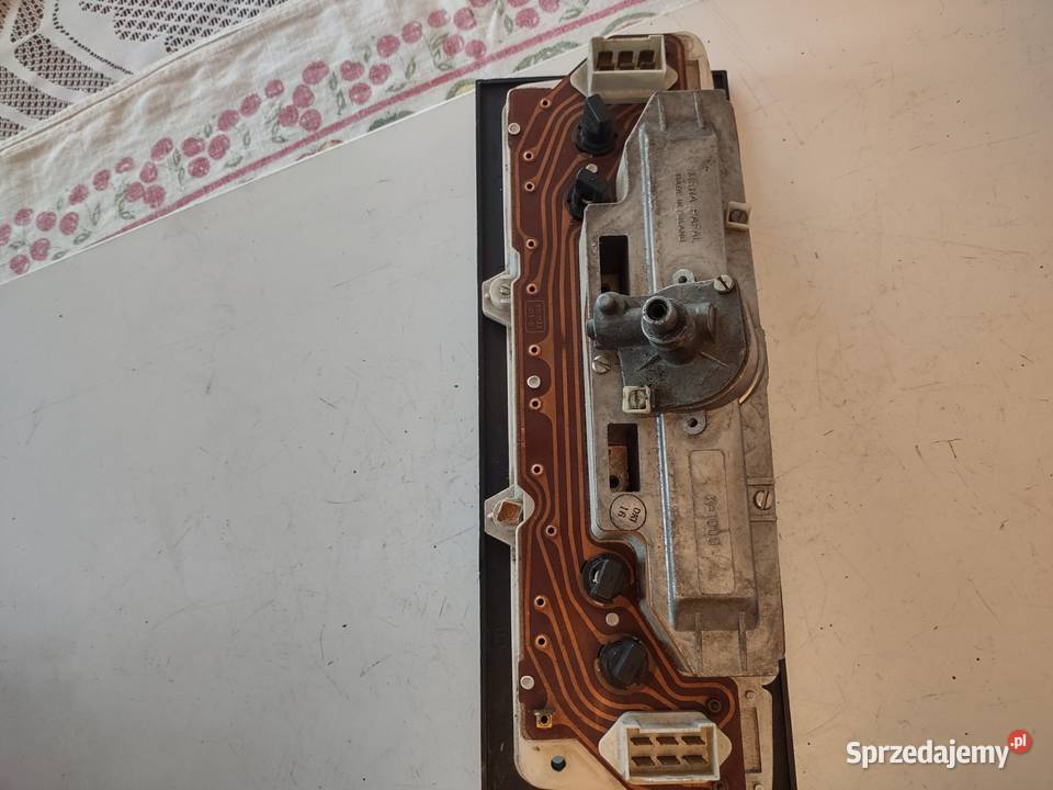 FIAT 125P FSO ZESTAW WSKAŹNIKÓW ZABYTKOWY KPL Świdnik