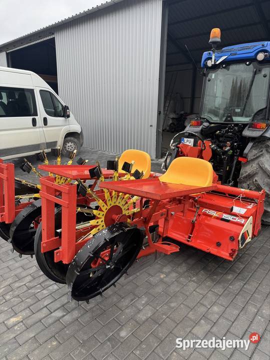 Sadzarka do rozsady chwytakowa 2 sekcyjna Kazimierz Dolny