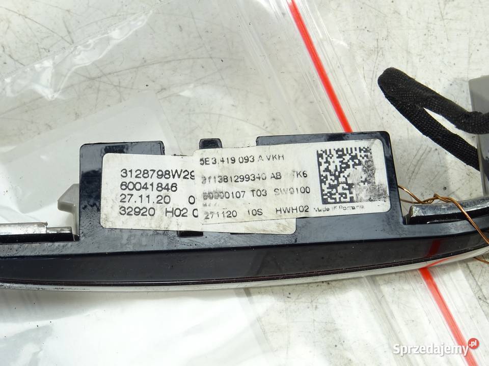 PRZEŁĄCZNIKI KIEROWNICY MULTIFUNKCJA SKODA Panele sterowania, przełączniki