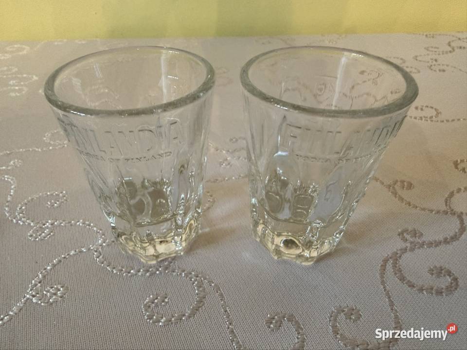 Kieliszki Finlandia Vodka tłoczone Grube Szkło z Czerwionka-Leszczyny