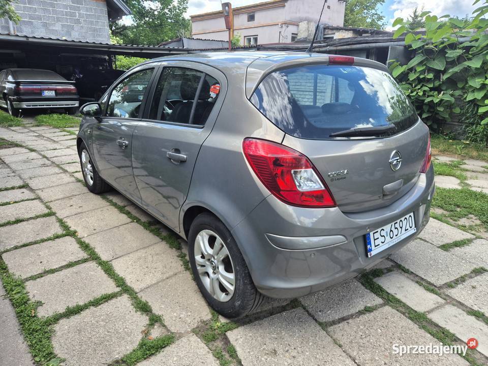 Opel Corsa 12 benzyna 86 Nowy rozrząd i olej Skierniewice