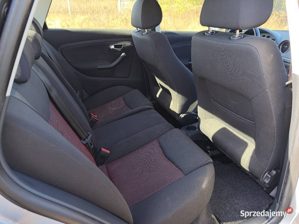 Seat Ibiza 14 benzyna 2006 136 przebiegu Łuków