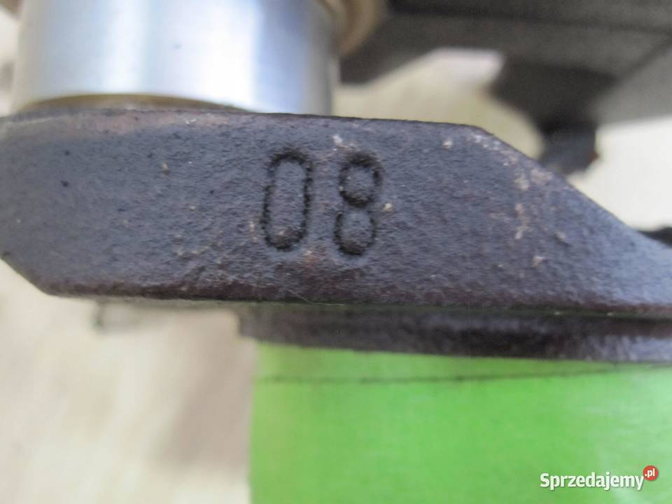 FORD FIESTA 125 B SNJA 82 08r wał korbowy