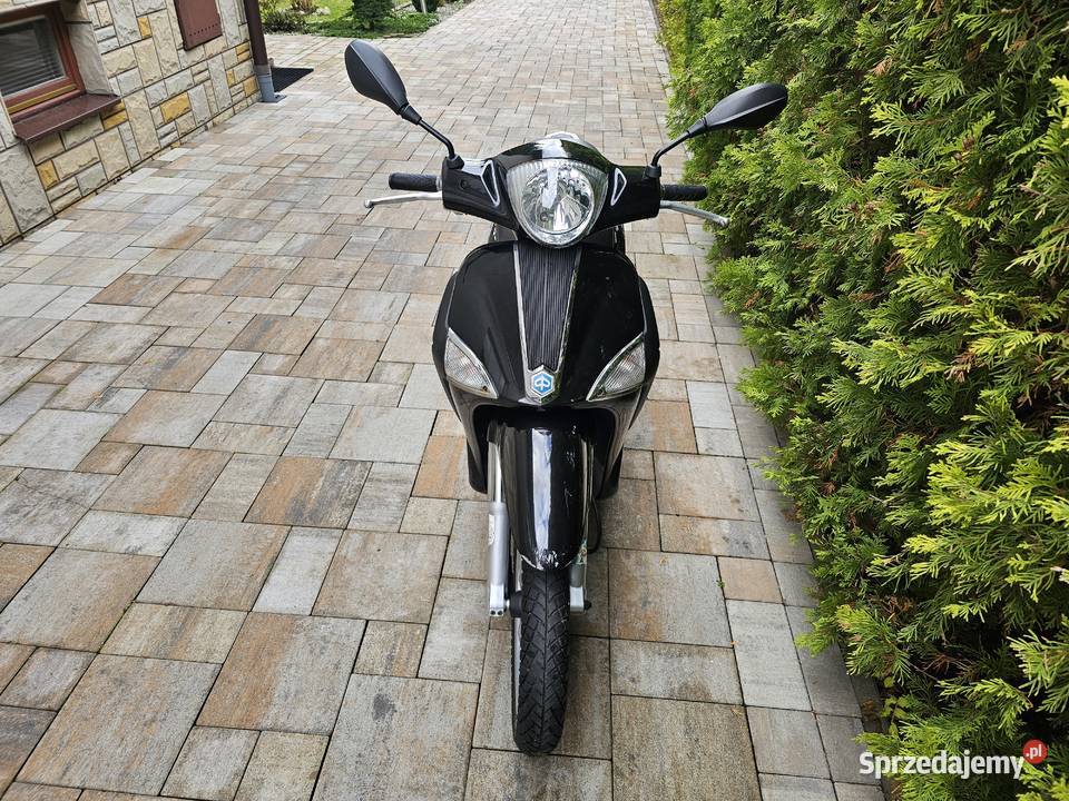 Piaggio Liberty 125 4T ZAREJESTROWANY Rok produkcji 2011 małopolskie Tarnów