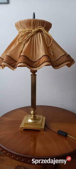 Romantyczna mosiężna lampa z abażurem Skierniewice