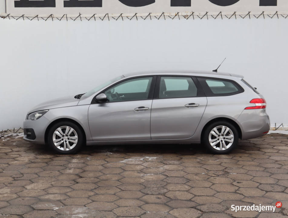 Peugeot 308 15 BlueHDi manualna