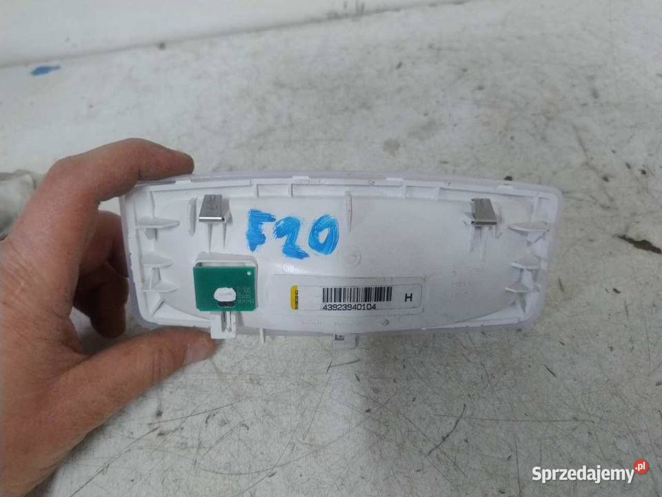 LAMPKA OŚWIETLENIA KABINY BMW F20