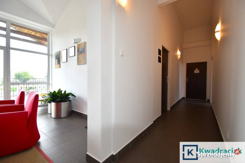 Lokal 194m2 Sanok sprzedam