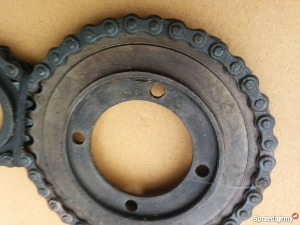 Fiat 126 lancuch rozrzadu z kolami PRL podkarpackie Stalowa Wola