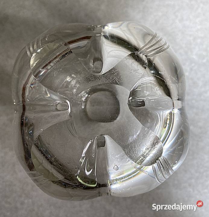 Mały wazonik z florystycznym grawerunkiem Warszawa sprzedam