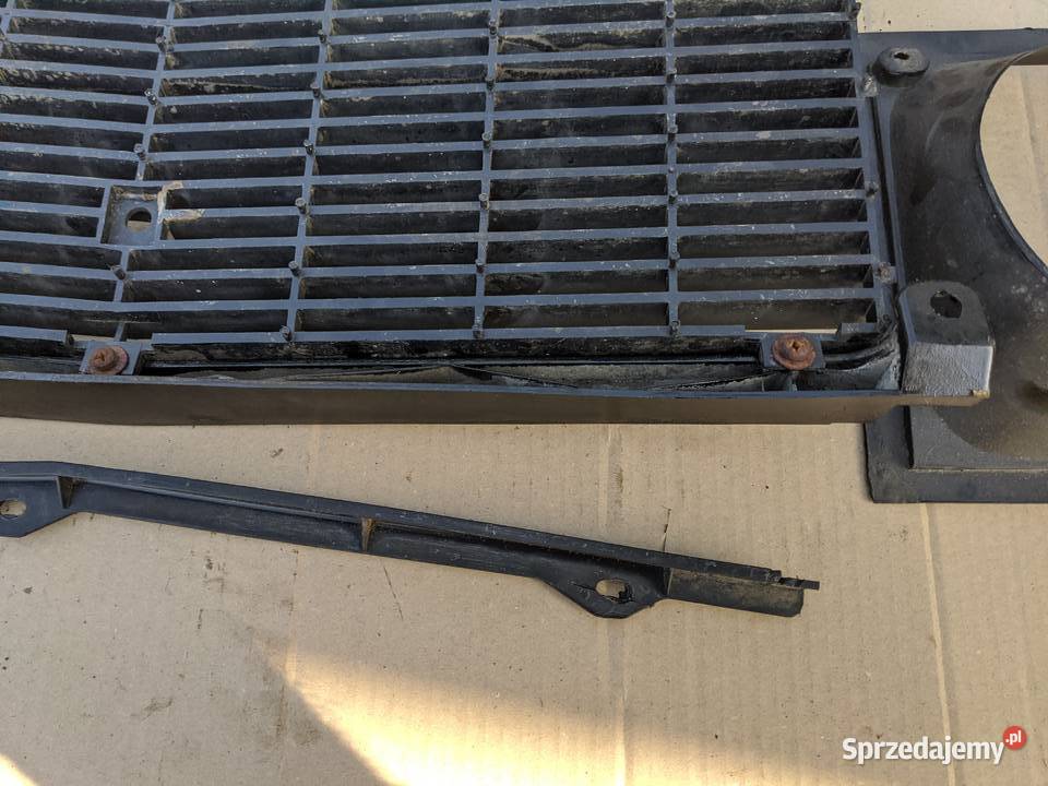 Fiat 125p Grill kratka listwa okulary listwy podkarpackie Stalowa Wola